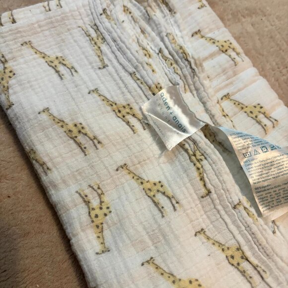 Aden + Anais, Cloud Island & 123 Swaddle Muslin Baby Blanket Set of 3 - Picture 4 of 5